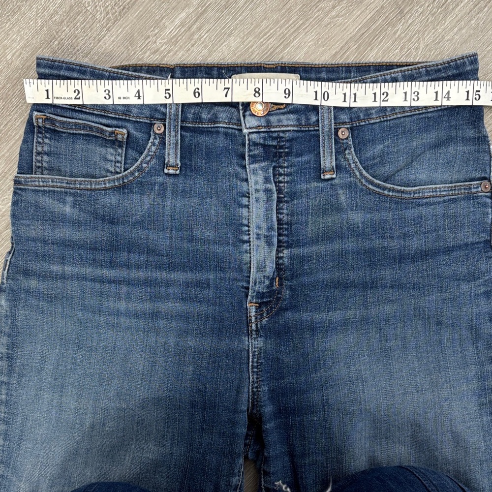 Madewell Women's Straight Leg Jeans in Dark Blue curvy high rise skinny size 30T - Picture 4 of 9